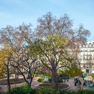 Montholon Parijs